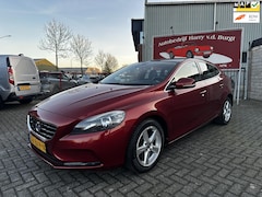 Volvo V40 - 1.6 T3 Momentum Trekhaak | Panorama | Navigatie