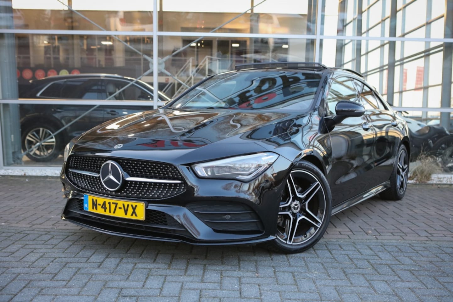 Mercedes-Benz CLA-Klasse - 180 AMG | Pano | Sfeerverlichting | Carplay | - AutoWereld.nl