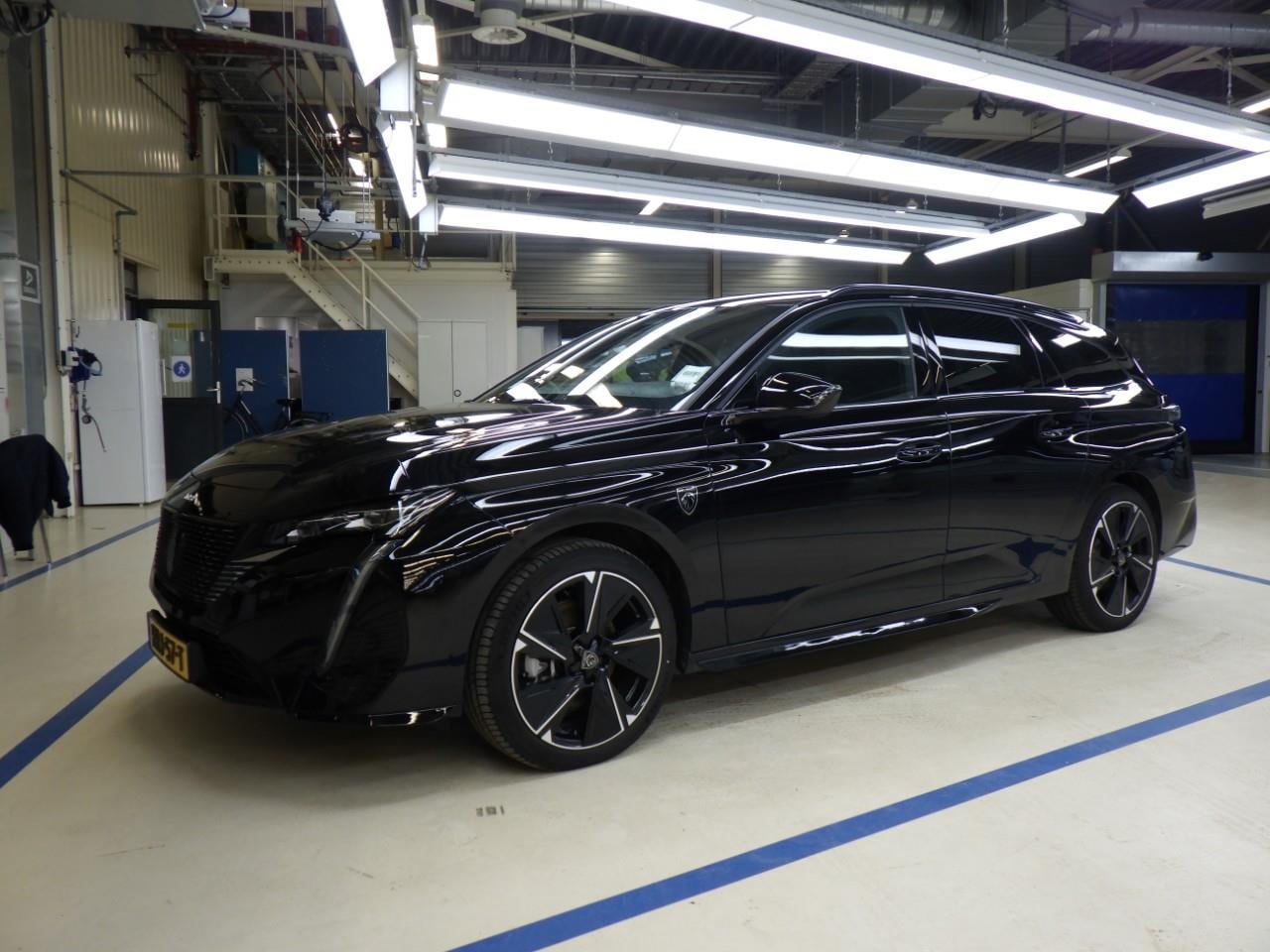 Peugeot e-308 SW - GT Avantage EV 54 kWh 99%SOH! 8 Jaar Garantie! | Massage | Warmtepomp | Elektr. Stoelen | - AutoWereld.nl