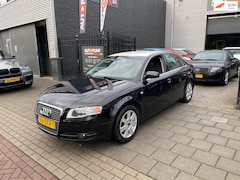 Audi A4 Limousine - 2.0 Pro Line Business 2e Eig Trekhaak Airco NAP APK