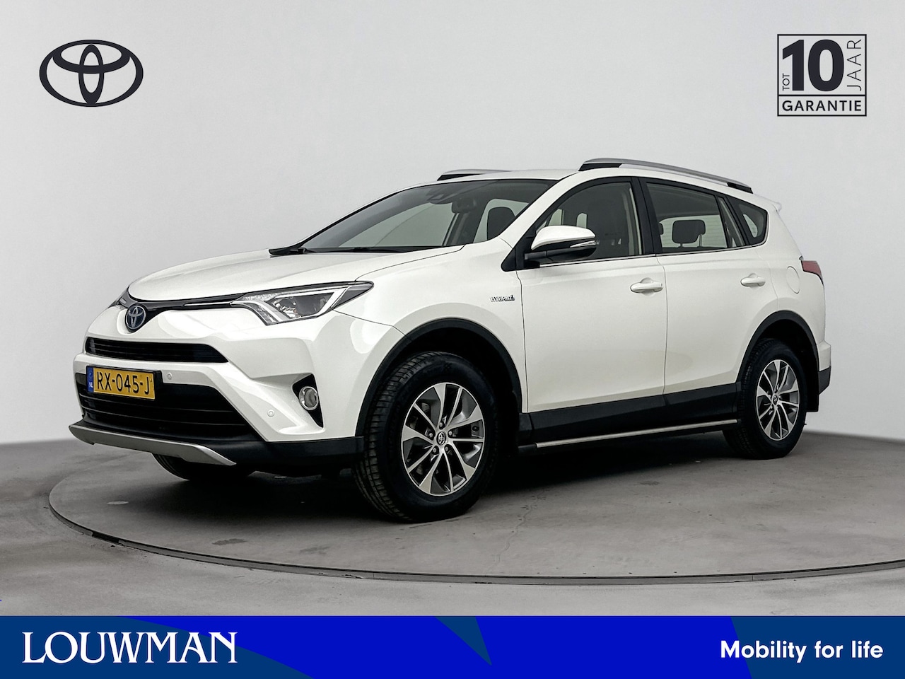 Toyota RAV4 - 2.5 Hybrid AWD Dynamic | Trekhaak | Parkeersensoren V+A | Elektr. achterklep - AutoWereld.nl