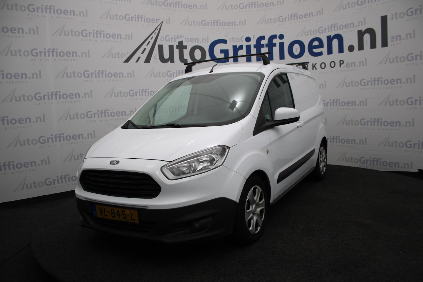 Ford Transit Courier - 1.5 TDCI Trend met stoelverwarming prijs exclusief BTW - AutoWereld.nl