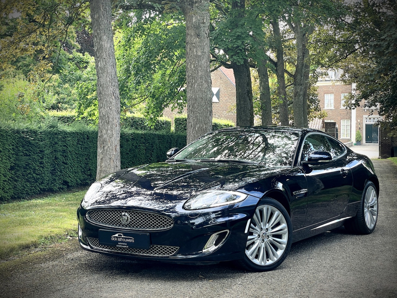 Jaguar XK - 5.0 V8 Coupé Portfolio / 1 OWNER / DEALER SERVICED / XK SPECIALIST - AutoWereld.nl