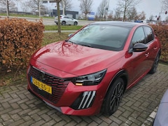 Peugeot e-208 - EV GT 51 kWh 156pk 3 Fase | Panoramadak | Massage | Elektr. Stoelen | 360 Camera | Stoelve