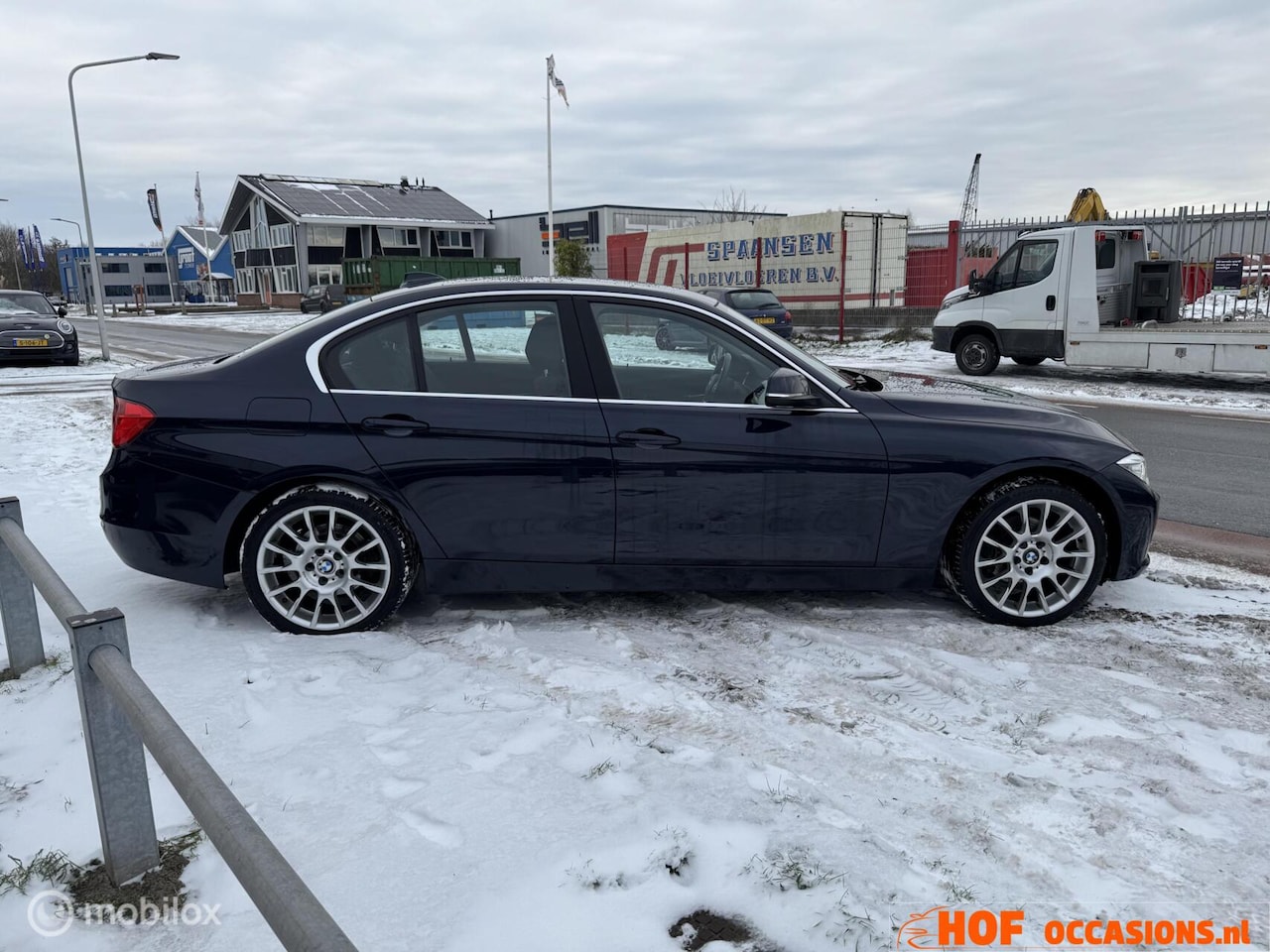 BMW 3-serie - 320i Executive AUTOMAAT/NAVIGATIE/18''LMV - AutoWereld.nl