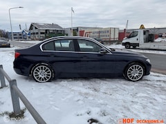 BMW 3-serie - 320i Executive AUTOMAAT/NAVIGATIE/18''LMV