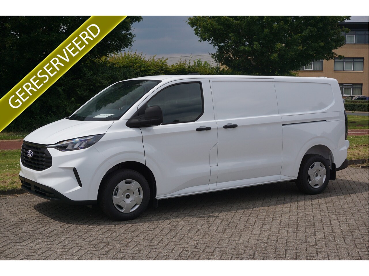 Ford Transit Custom - 320L 136PK Trend BPM VRIJ 13" Navi, Cam, LED 2x Schuifdeur, Garantie 2029 !! NR. SU238* - AutoWereld.nl