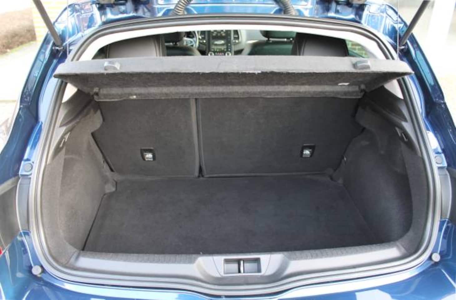 Renault Mégane - Hatchback 1.3 TCe 140pk Limited Aut. Trekhaak