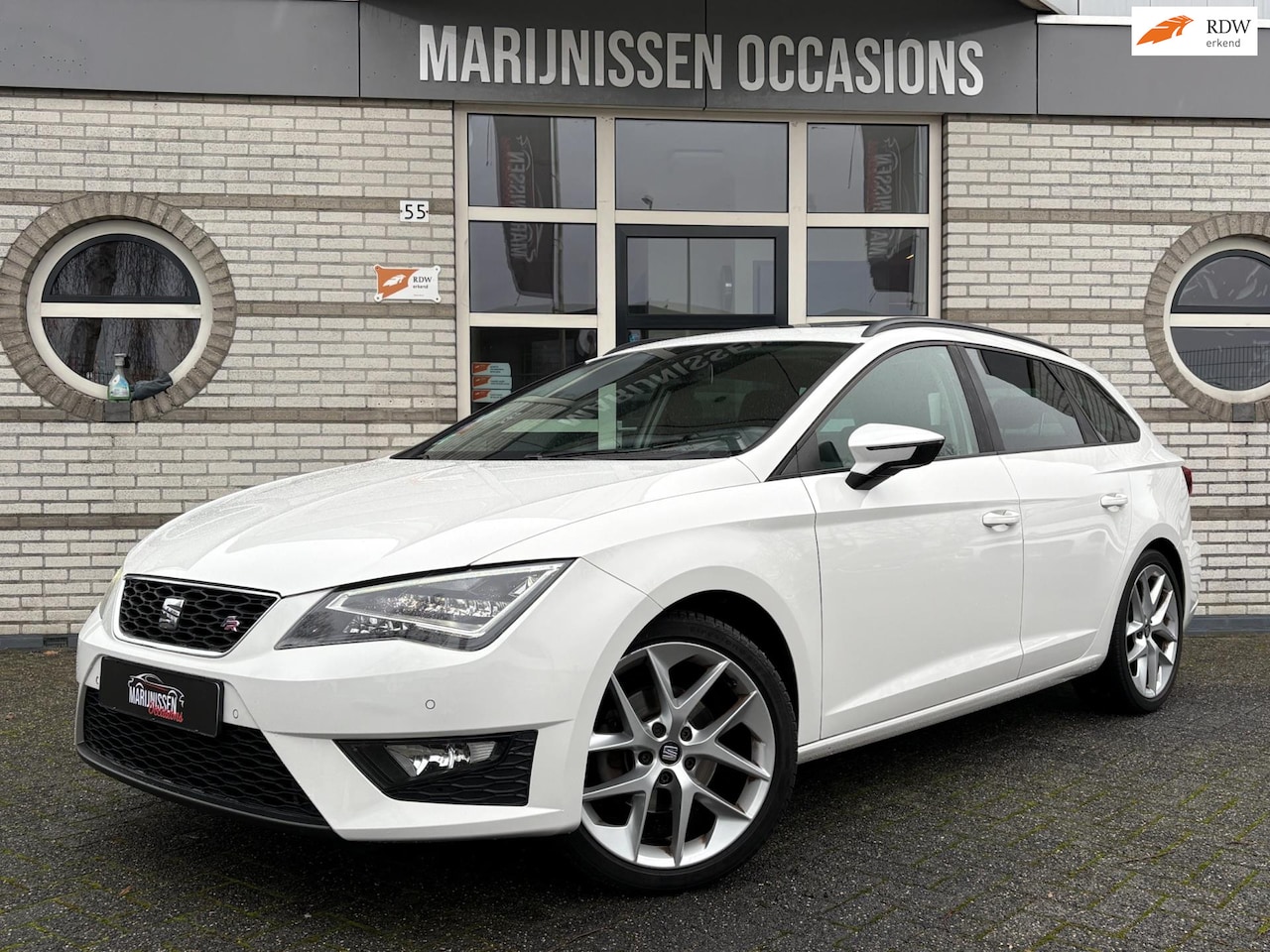 SEAT Leon ST - 1.4 TSI FR |Pano,PDC,ElekPakket,BT-Audio| - AutoWereld.nl