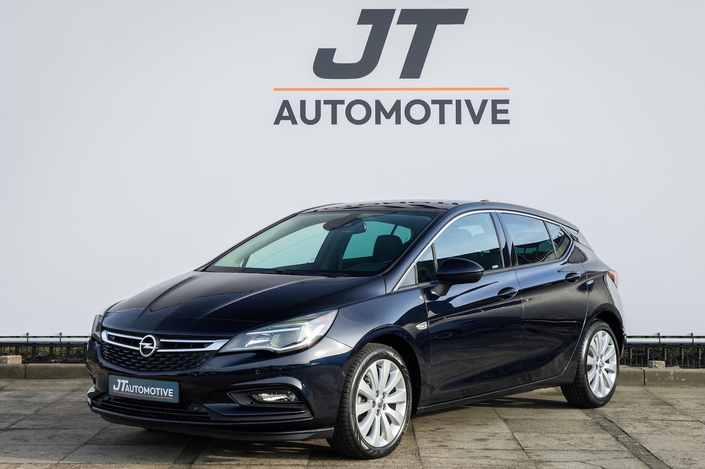 Opel Astra - 1.4 Business Ex Trekhaak | Camera | Parkeersensoren | Cruise - AutoWereld.nl