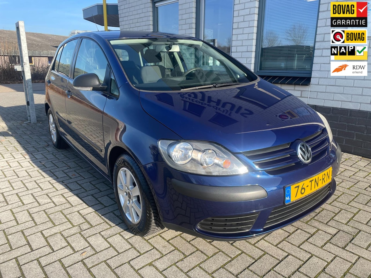 Volkswagen Golf Plus - 1.6 FSI Comfortline Business / Telefoon / Trekhaak / Airco / LM velgen - AutoWereld.nl