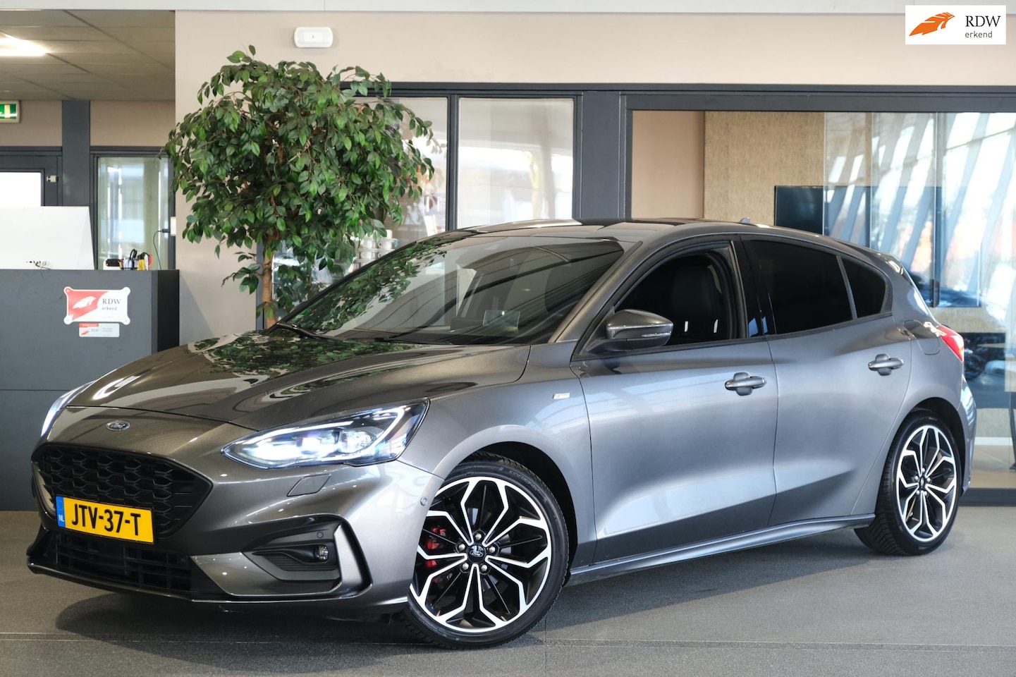Ford Focus - 1.0 EcoBoost ST Line 125 PK Navi Led B&O Cruise Cam Leder - AutoWereld.nl