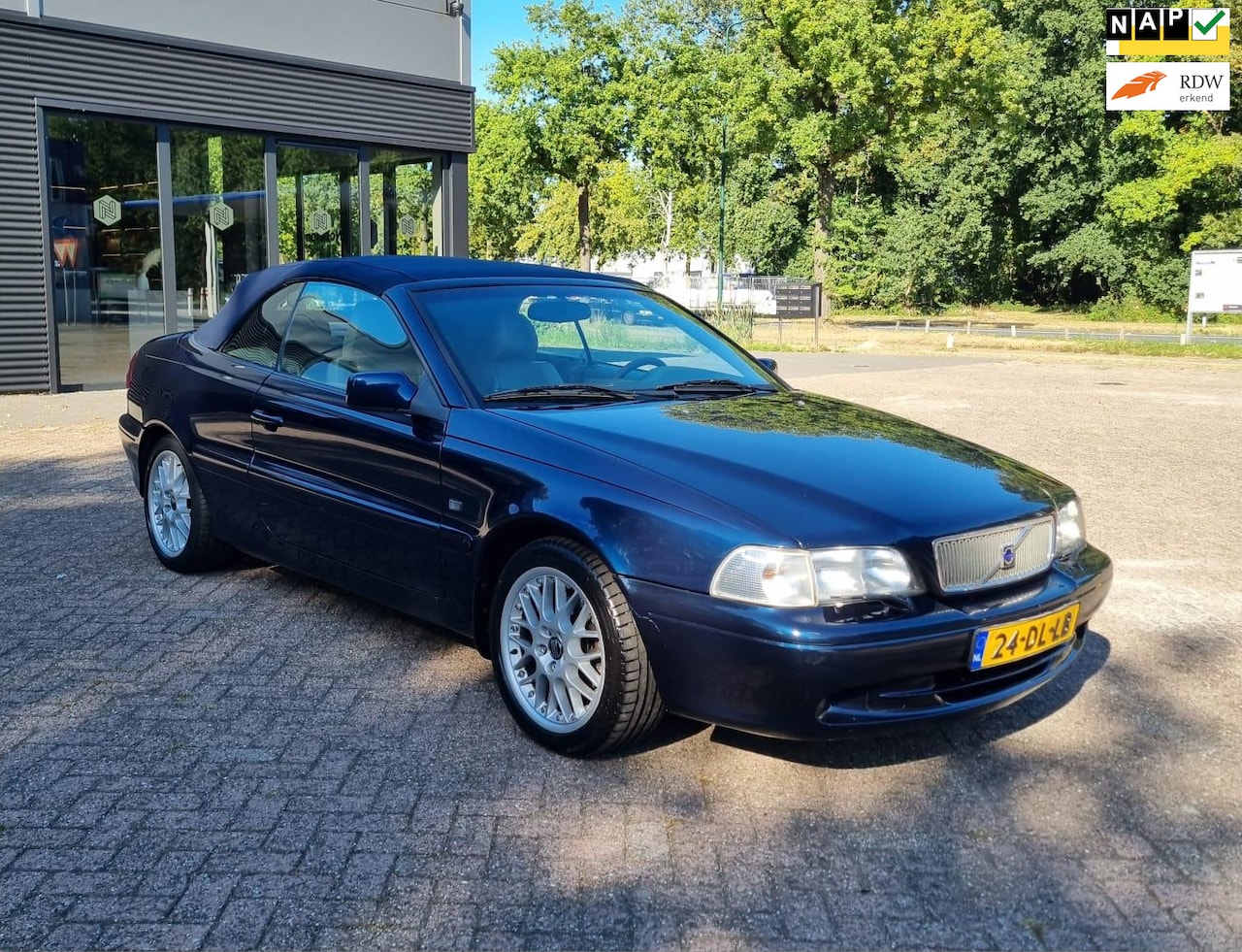 Volvo C70 Convertible - 2.3 T5 Prestige 2.3 T5 Prestige,Hand,Clima,Uniek,NAP! - AutoWereld.nl