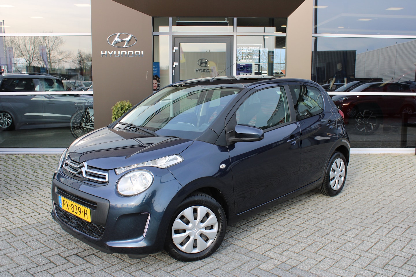 Citroën C1 - Citroen | e-VTI Feel | AIRCO | RADIO | | Achterbank in delen neerklapbaar | Airco | Airco - AutoWereld.nl