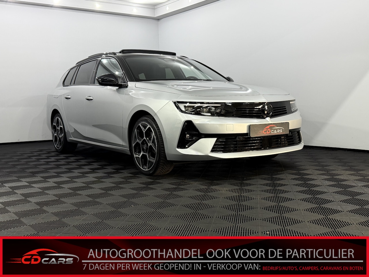 Opel Astra - 1.2 Turbo Ultimate Panoramadak, 360 Camera, Navi, Memory stoelen, Head-up display, Keyless - AutoWereld.nl