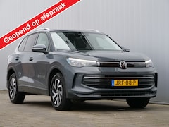 Volkswagen Tiguan - 1.5 eTSI Life Edition 150 Pk Automaat DAB / Apple Carplay / Pano-dak / Winterpakket