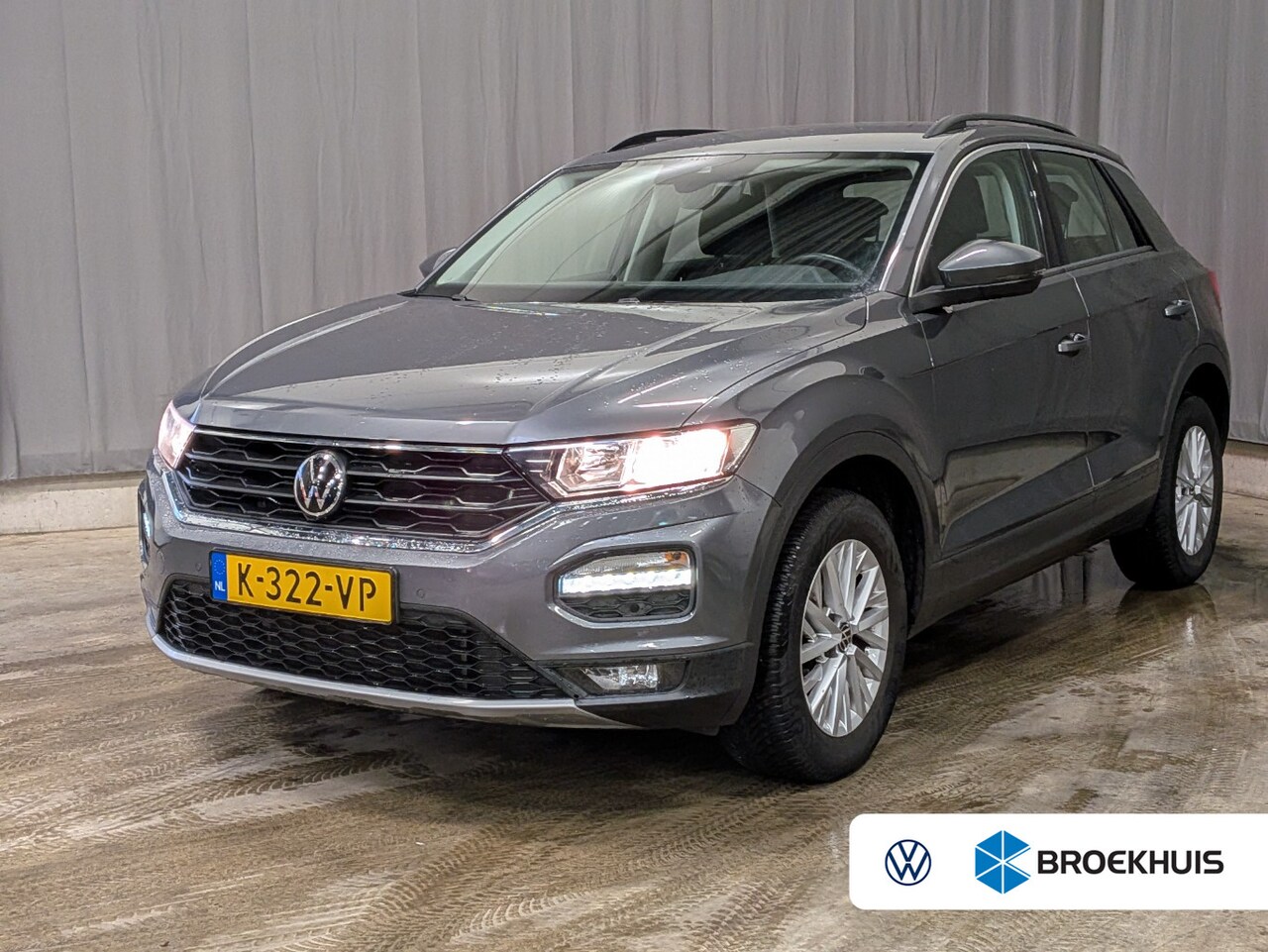 Volkswagen T-Roc - 1.0 TSI 110 pk Style | Navigatie | Parkeersensoren | Cruise control adaptief | - AutoWereld.nl