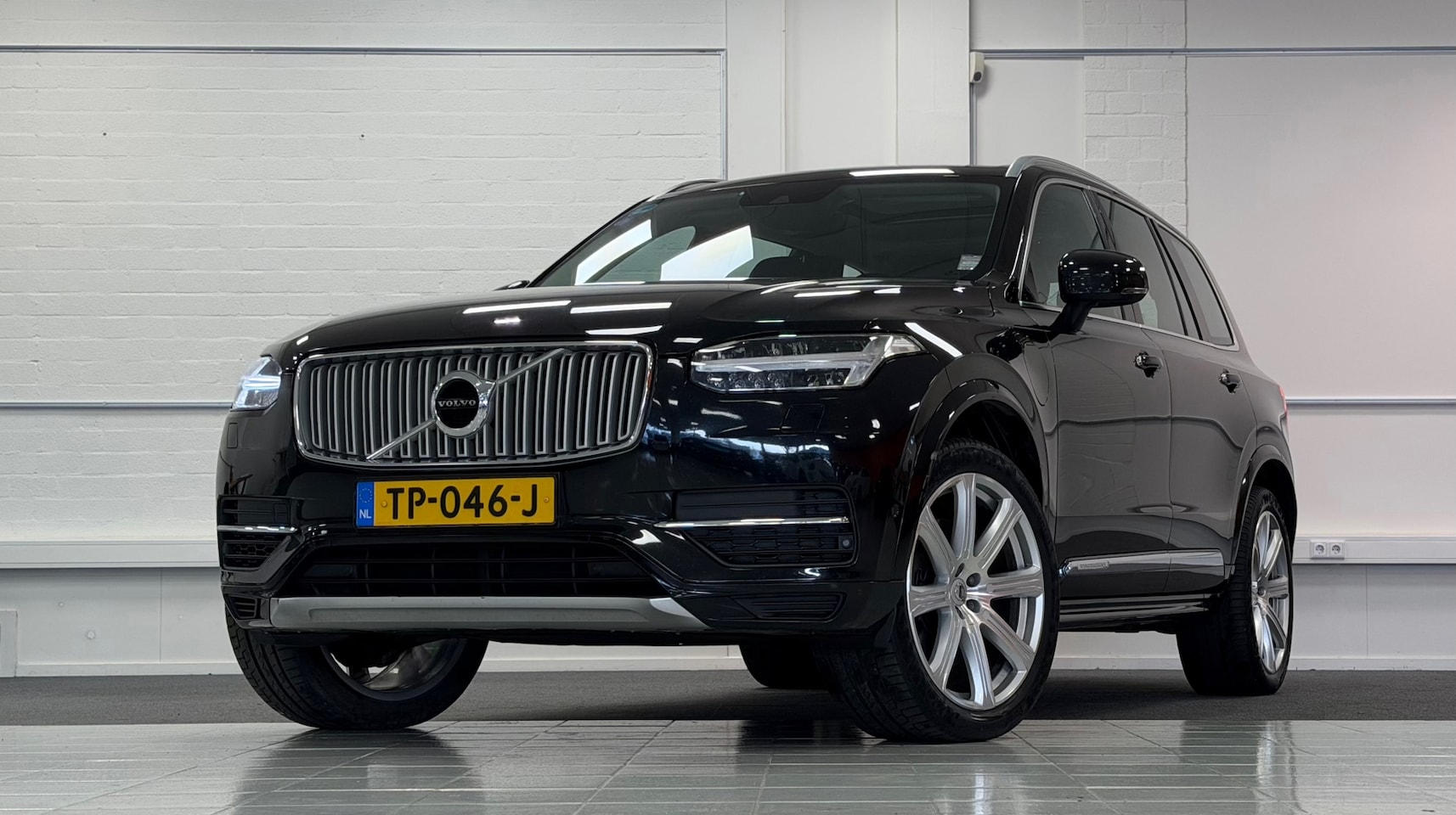 Volvo XC90 - 2.0 T8 Twin Engine AWD Inscription Trekhaak SOH 80% - AutoWereld.nl