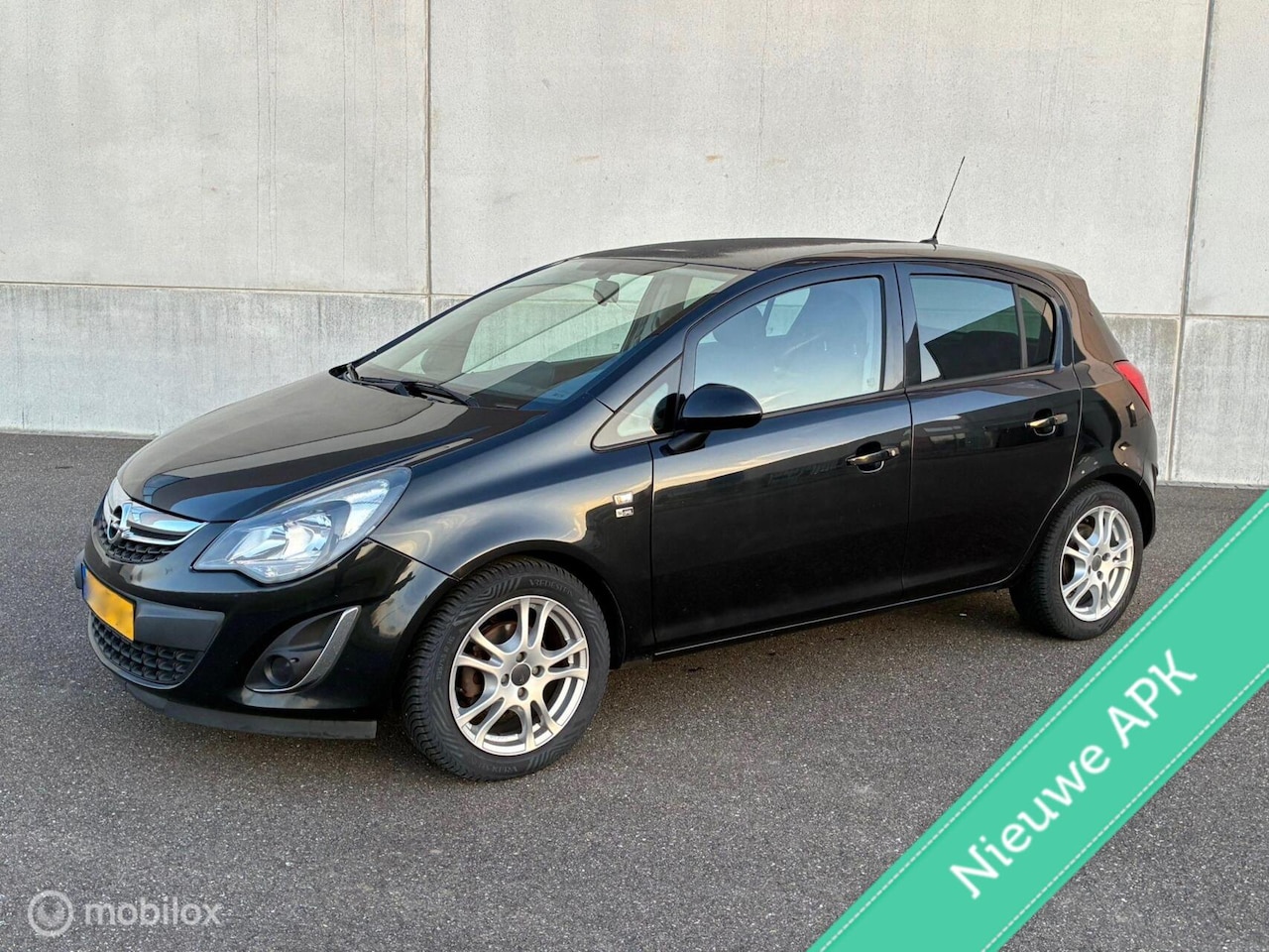 Opel Corsa - 1.4-16V BlitZ AIRCO CRUISECONTROL EURO 5 - AutoWereld.nl