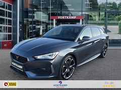 CUPRA Leon Sportstourer - 1.4 TSI DSG VZ E-HYBRID TREKHAAK/CAMERA/ACC/ELEKKLEP/STOEL+STUURVERW