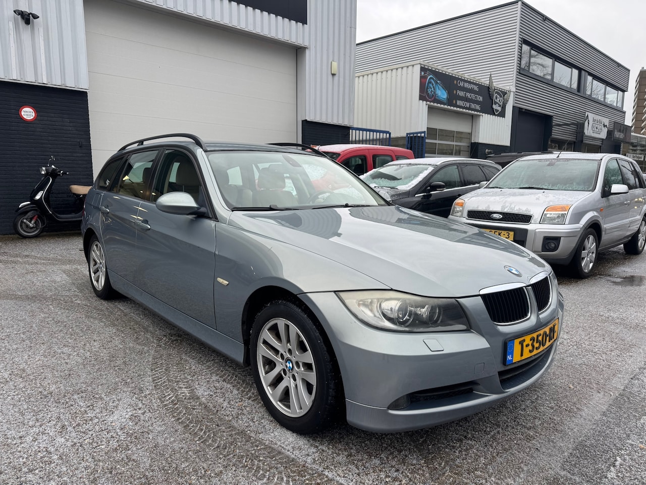 BMW 3-serie Touring - 320i AUTOMAAT - AutoWereld.nl