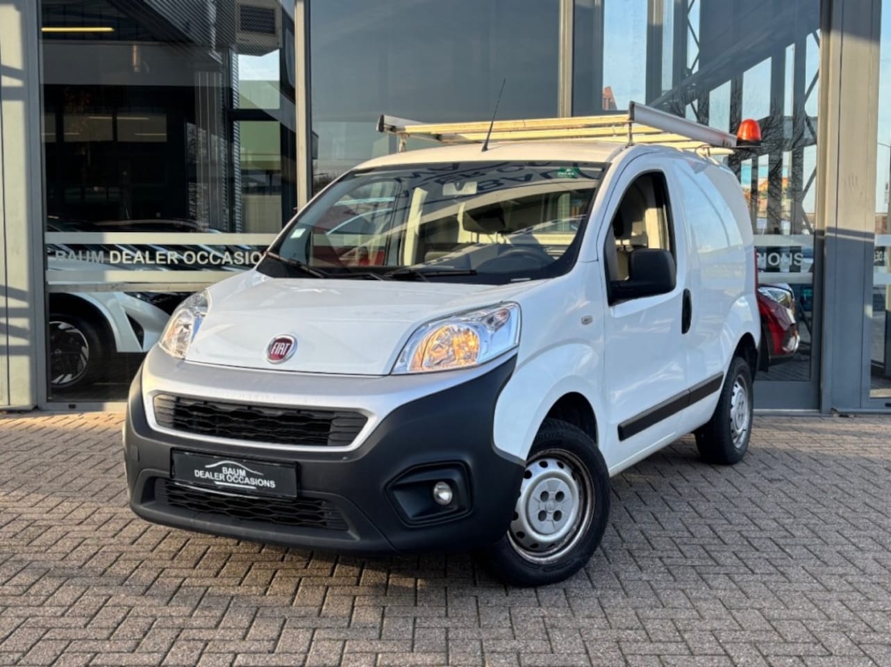 Fiat Fiorino - 1.4 SX NAVIGATOR AIRCO PDC NAVI SCHUIFDEUR - AutoWereld.nl