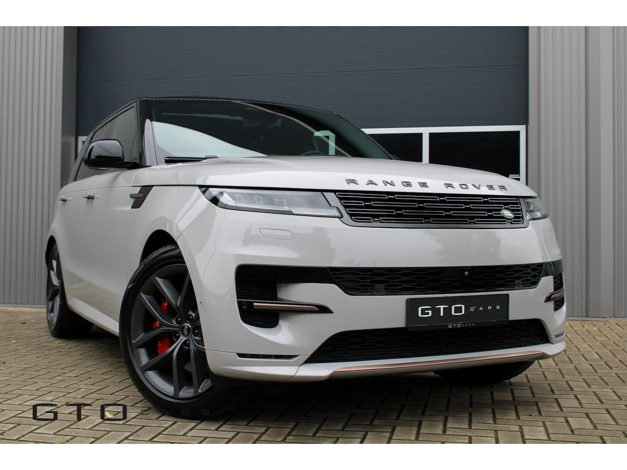 Land Rover Range Rover Sport - 3.0 P550e Autobiography Stoelventilatie/ Massage / Koelkast / Trekhaak / Surround Camera / - AutoWereld.nl