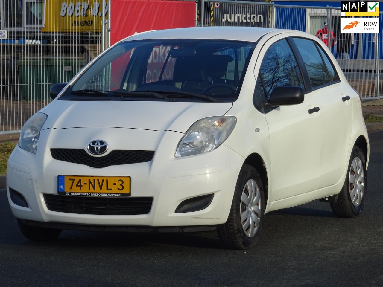 Toyota Yaris - 1.0 VVTi Acces BJ2010 NAP/AIRCO/NAVI/CRUISE/APK - AutoWereld.nl