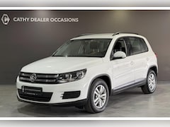 Volkswagen Tiguan - 1.4 TSI Sport&Style Navigatie Climate Cruise LM-Velgen Parkeersensoren