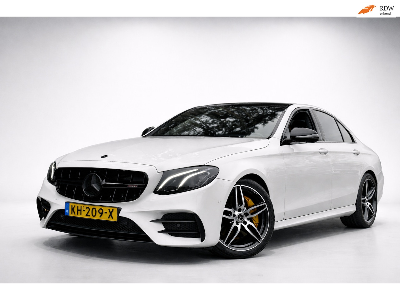 Mercedes-Benz E-klasse - | AMG-Line | Pano | Widescreen | Burmester | HUD - AutoWereld.nl