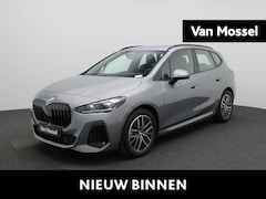 BMW 2-serie Active Tourer - 218i AUTOMAAT | Carplay | Camera | CruiseControl | Stoelverwarming | Navigatie | M-Pakket