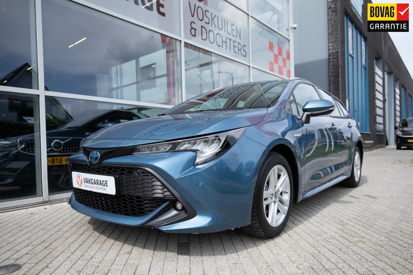 Toyota Corolla Touring Sports - 1.8 Hybrid Dynamic | Navi | Camera - AutoWereld.nl
