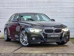 BMW 3-serie - 318i M-Pakket Alcantara Led Pdc