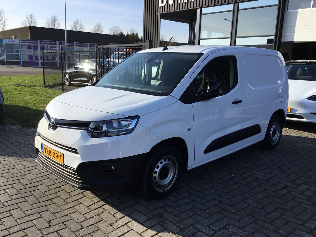 Toyota ProAce City - 1.5 D-4D Live KOELWAGEN - AutoWereld.nl