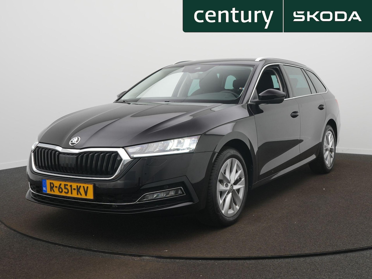 Skoda Octavia Combi - 1.0 TSI Business Edition Plus / Side Assist / Elektr. Kofferbak / Acc - AutoWereld.nl