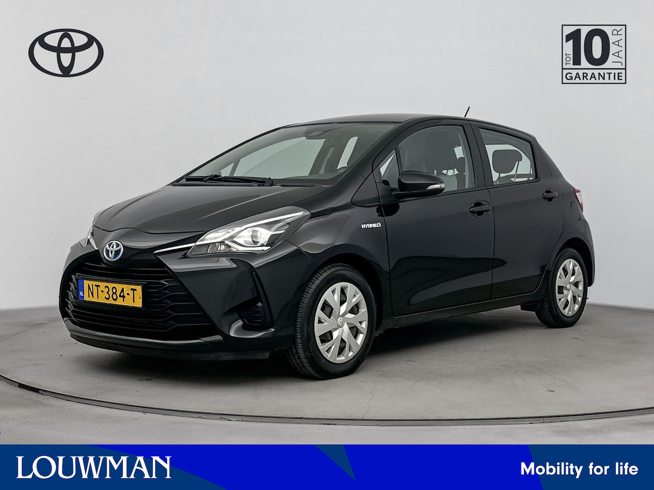 Toyota Yaris - 1.5 Hybrid Aspiration | Navigatie | Cruise control | Achteruitrijcamera - AutoWereld.nl