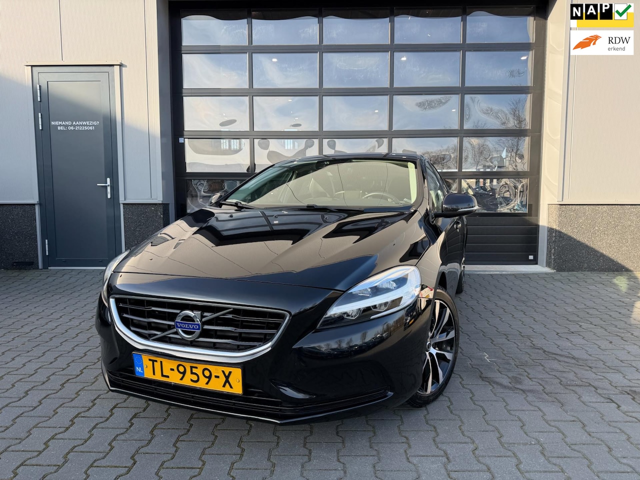 Volvo V40 - 1.5 T3 Dynamic Edition Automaat 1 ste eigenaar - AutoWereld.nl
