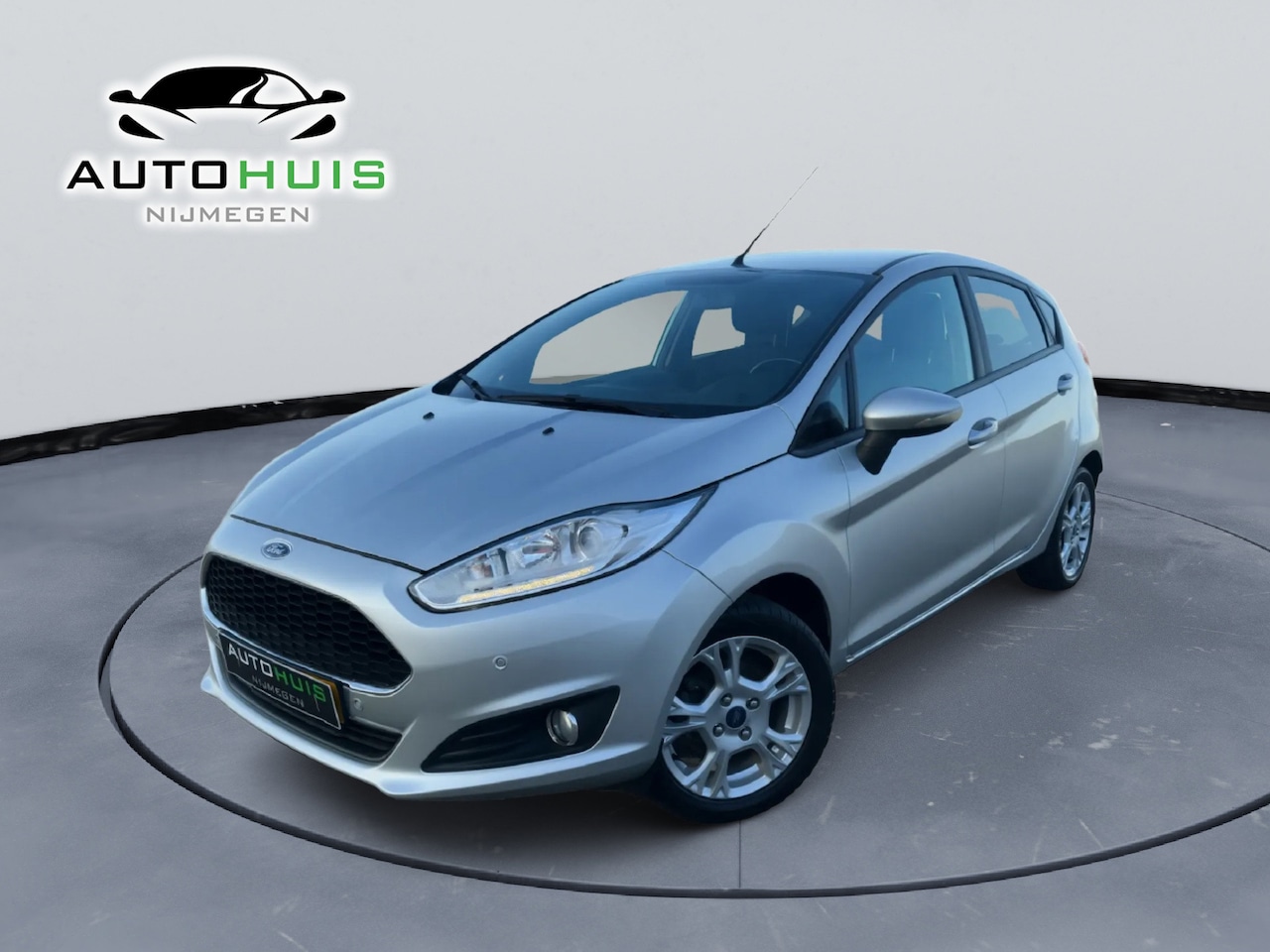 Ford Fiesta - 1.0 EcoBoost Titanium Navi pdc Afneembare trekhaak Zeer mooie auto ! - AutoWereld.nl