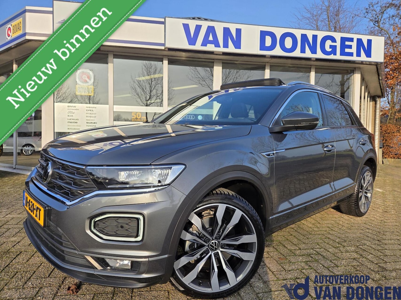 Volkswagen T-Roc - 1.5 TSI R-Line | Automaat | Full Option Pano / Trekhaak / Virtual - AutoWereld.nl