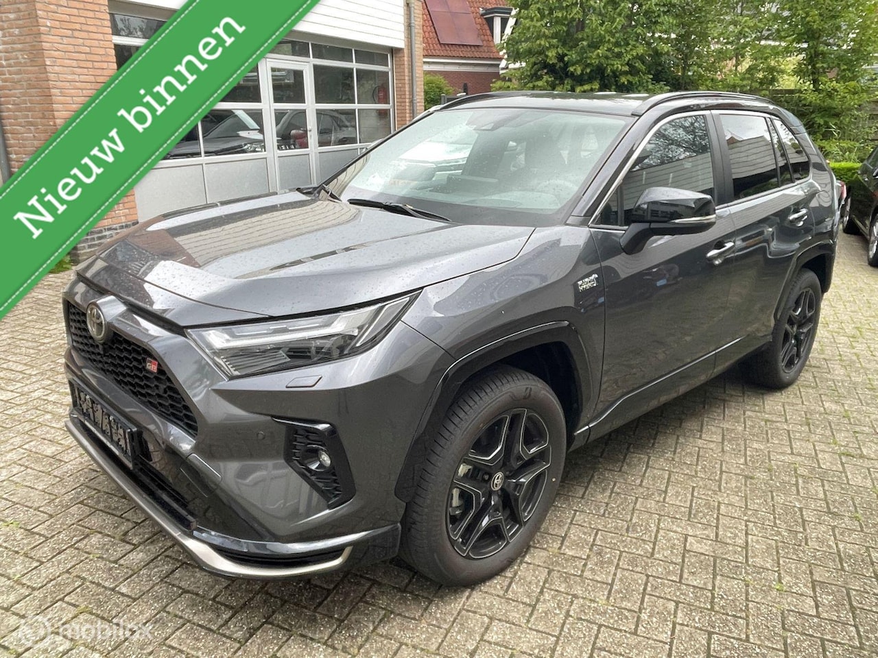 Toyota RAV4 - 2.5 Plug-in Hybrid AWD GR SPORT 2.5 PLUG-IN Hybrid AWD GR SPORT 306 PK - AutoWereld.nl