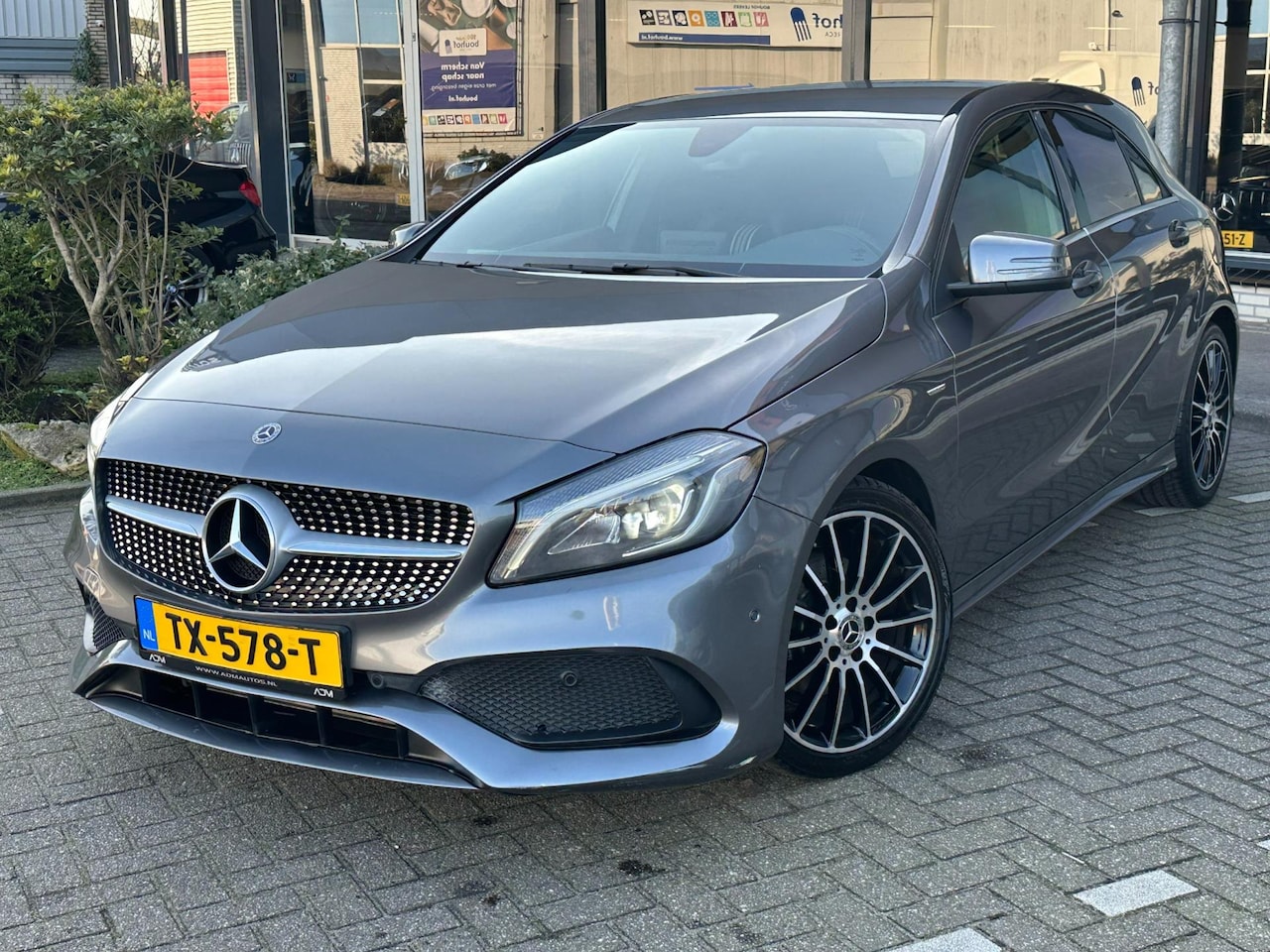 Mercedes-Benz A-klasse - 180 AMG-PAKKET - AutoWereld.nl