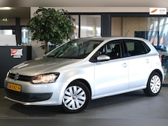 Volkswagen Polo - 1.4-16V Comfortline DSG 86PK Cruise CarPlay