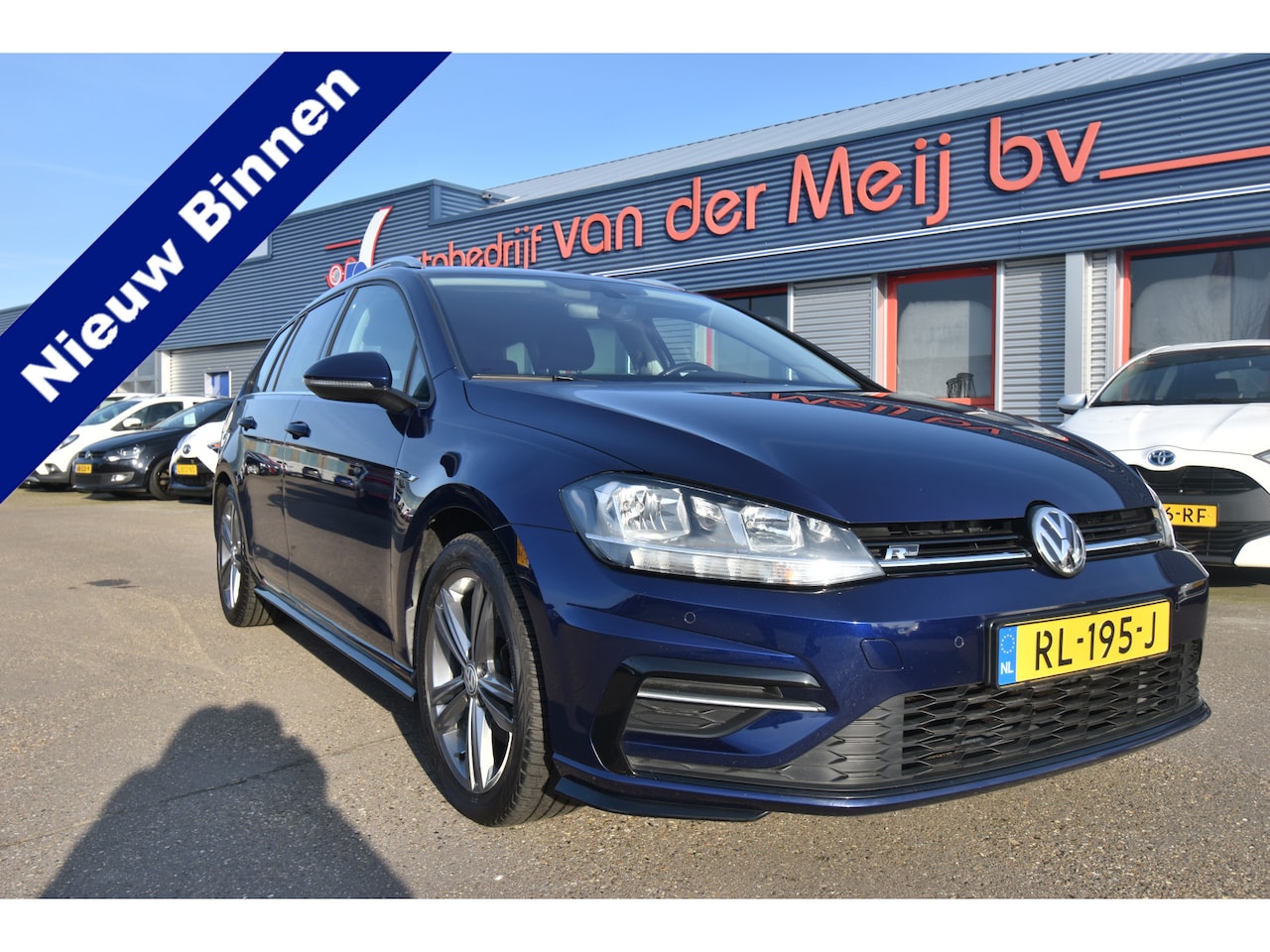 Volkswagen Golf Variant - 1.5 TSI Highline Business R-Line , TREKHAAK , VIRTUAL COCKPIT ,LMV17 , NAVI , PDC V+A , - AutoWereld.nl