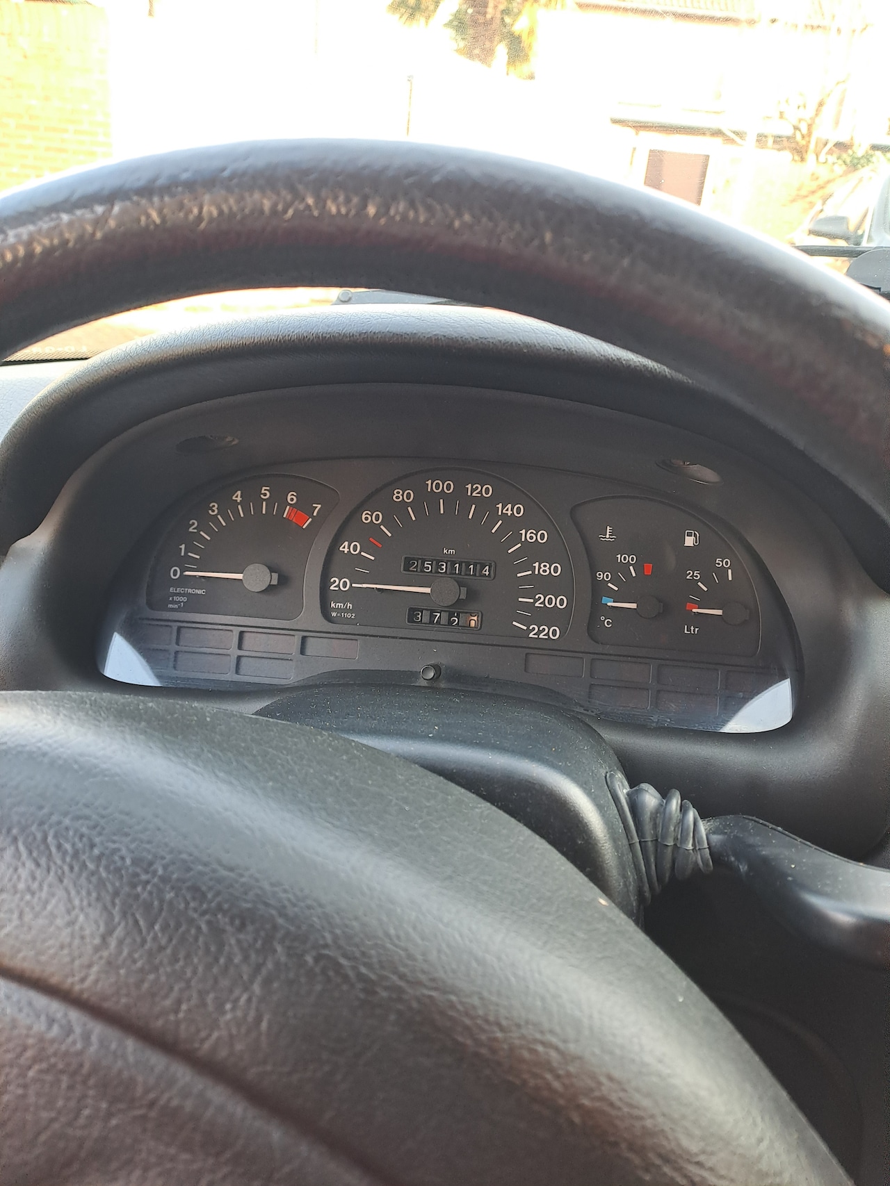 Opel Astra - 1.6i Young - AutoWereld.nl