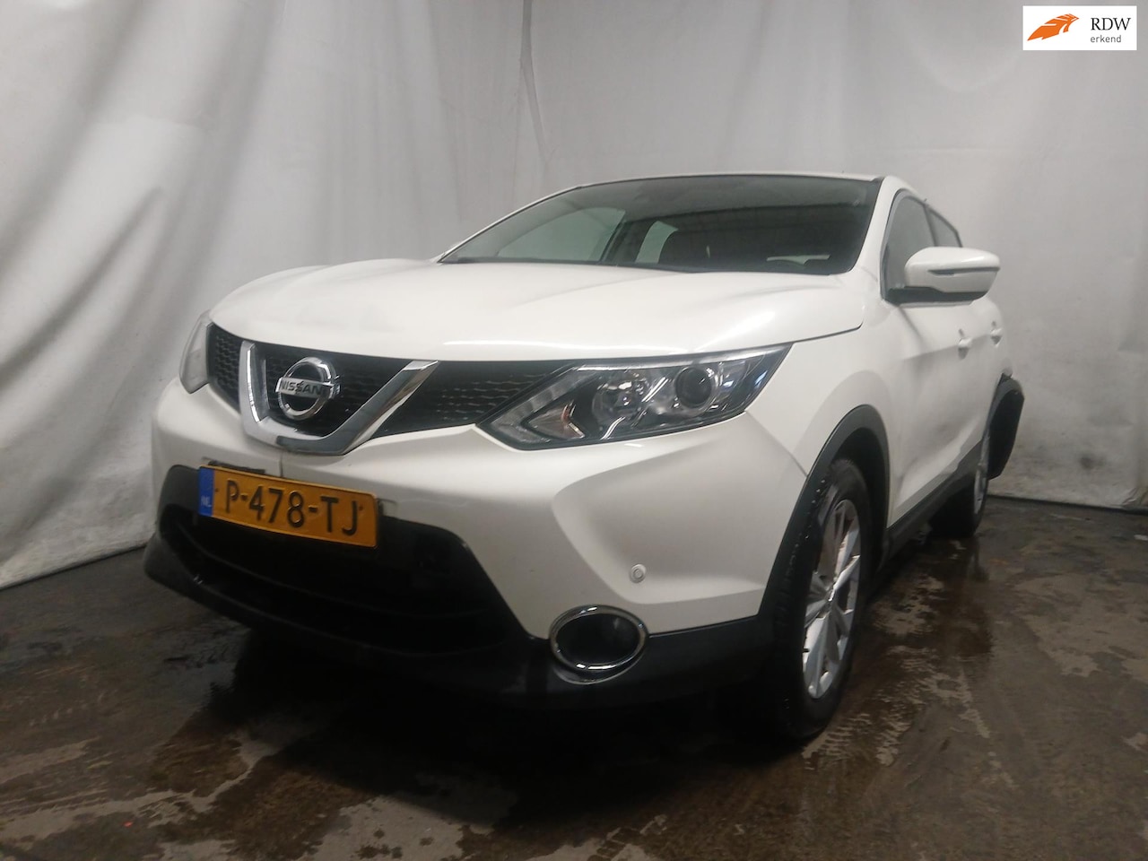 Nissan Qashqai - 1.2 N-Connecta SCHADEAUTO!! WOK!! - AutoWereld.nl