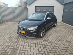 Audi A1 - 1.0 TFSI Adrenalin, Cruise control, Navi, Airco , Lichtmetalen velgen
