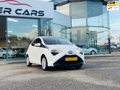 Toyota Aygo - 1.0 VVT-i x-play, Navi, Cruise Control, Camera, NAP, APK