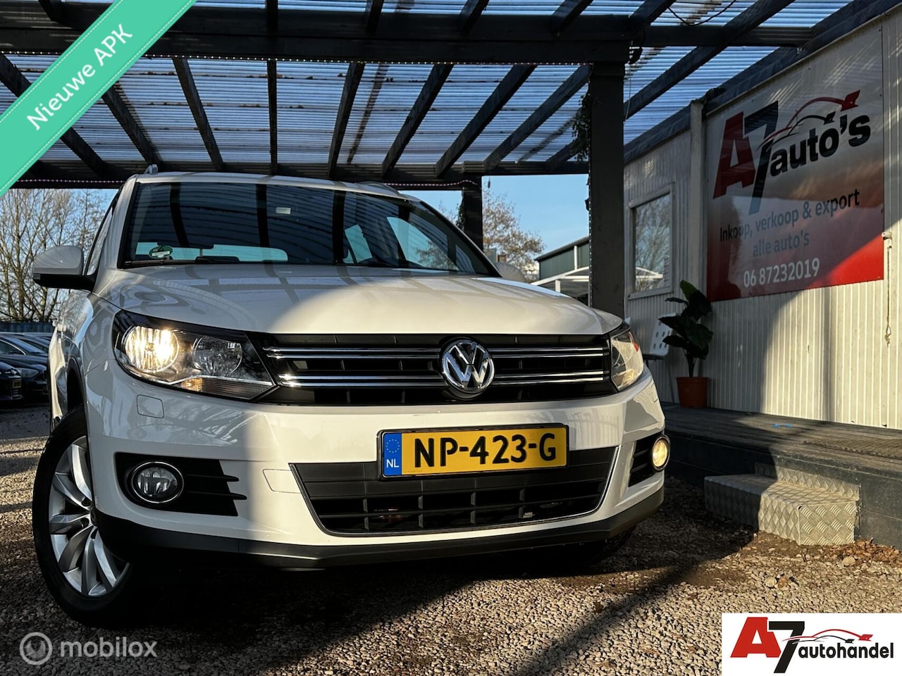 Volkswagen Tiguan - 1.4 TSI Sport&Style R-line Nieuwe APK//Pano - AutoWereld.nl