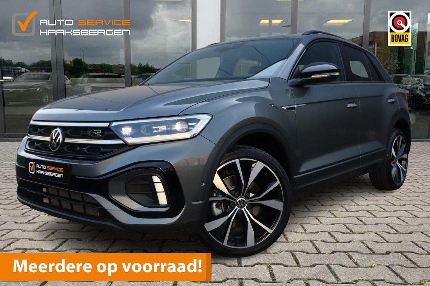 Volkswagen T-Roc - 1.5 TSI R-Line | Pano | Camera | 19 Inch | Fabrieksgarantie - AutoWereld.nl