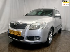 Skoda Roomster - 1.4-16V Style SCHADEAUTO